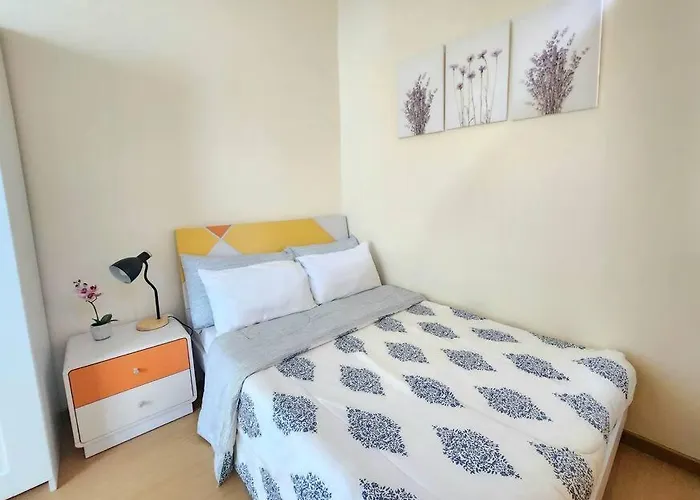 Apartment Bgc Fresh & Cozy Near Burgos Circle With Fast Internet Connection