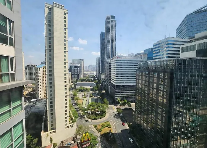 Bgc Fresh & Cozy Near Burgos Circle With Fast Internet Connection Apartment Manila