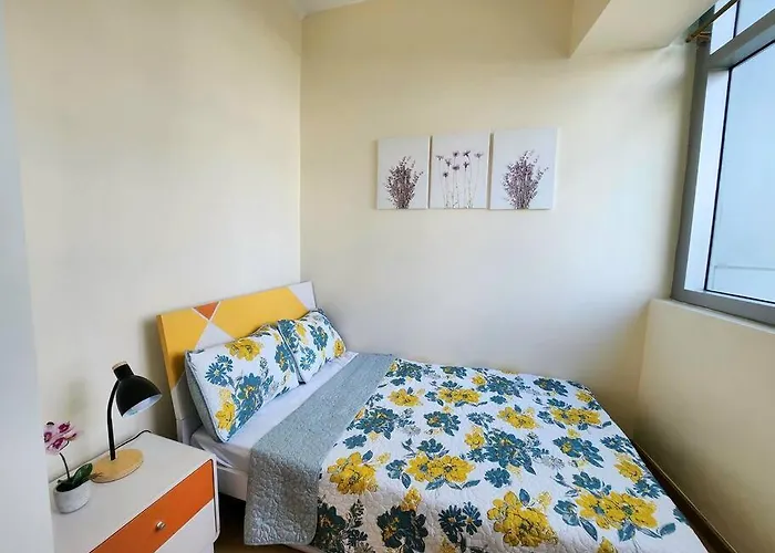 Bgc Fresh & Cozy Near Burgos Circle With Fast Internet Connection Apartment Manila