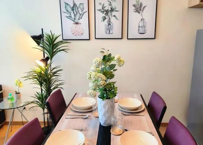 Bgc Fresh & Cozy Near Burgos Circle With Fast Internet Connection Apartment *